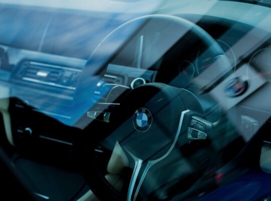 BMW 5 Series – The Ultimate Luxury Sports Sedan