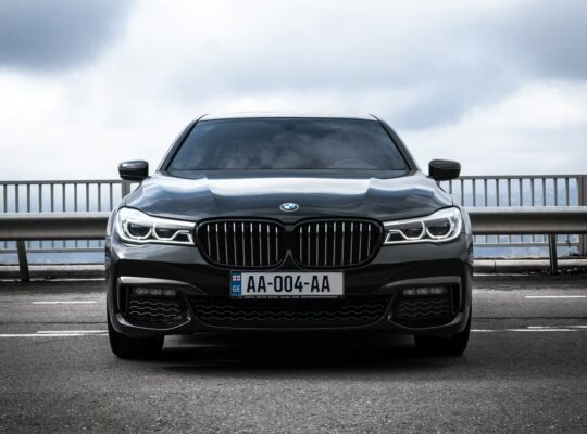 BMW 7 Series – The Pinnacle of Luxury and Innovati