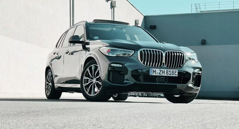 BMW X5 The Perfect Blend of Power & Luxu...