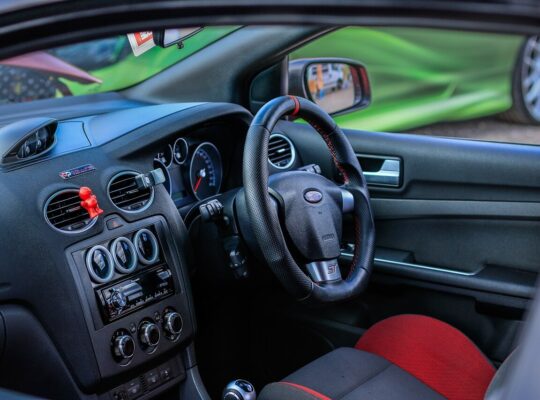 Ford Focus A Smart Sporty & Efficient Ride