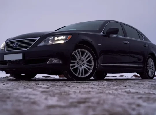 Lexus LS Ultimate Luxury & Precision Engineering